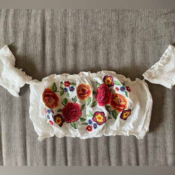 Crop Top - Picture 1 of 1